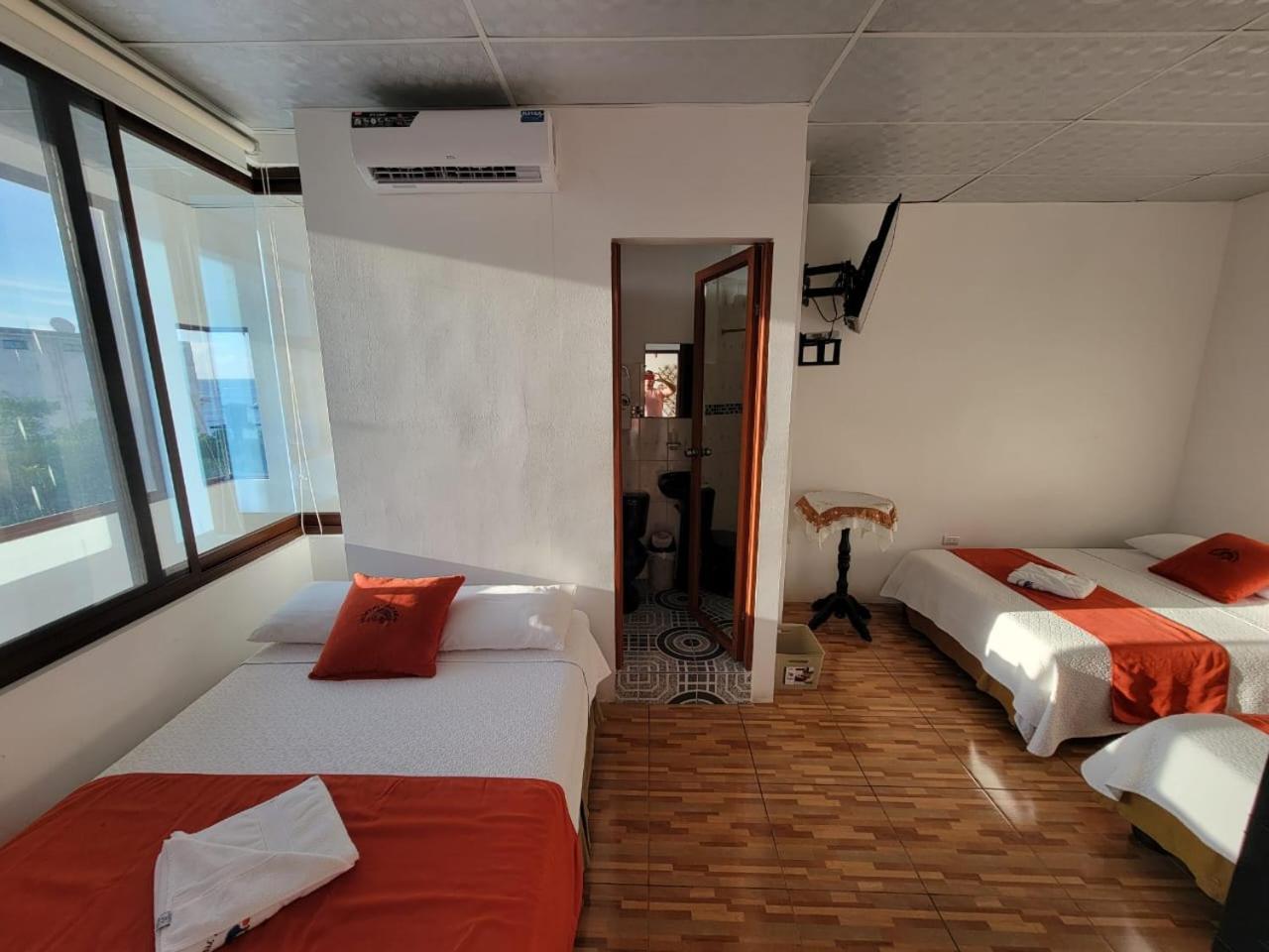 Hostal Gosen Puerto Baquerizo Moreno Exteriér fotografie